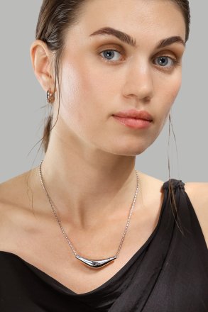 Necklace Flow Curve – Silver Plated