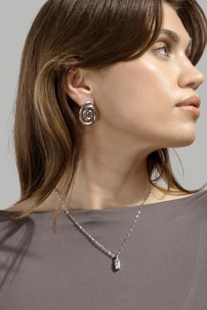 Gleam Necklace – Silver Plated