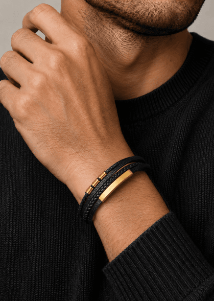 Leather Bracelet Titan Embrace