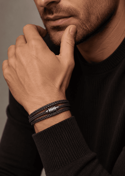 Leather Bracelet Velor Crest