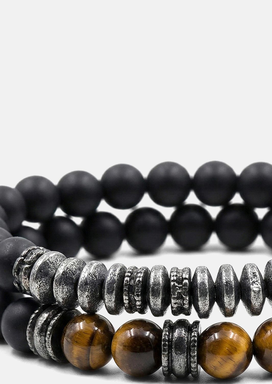 Beaded Bracelet Titan Emblem