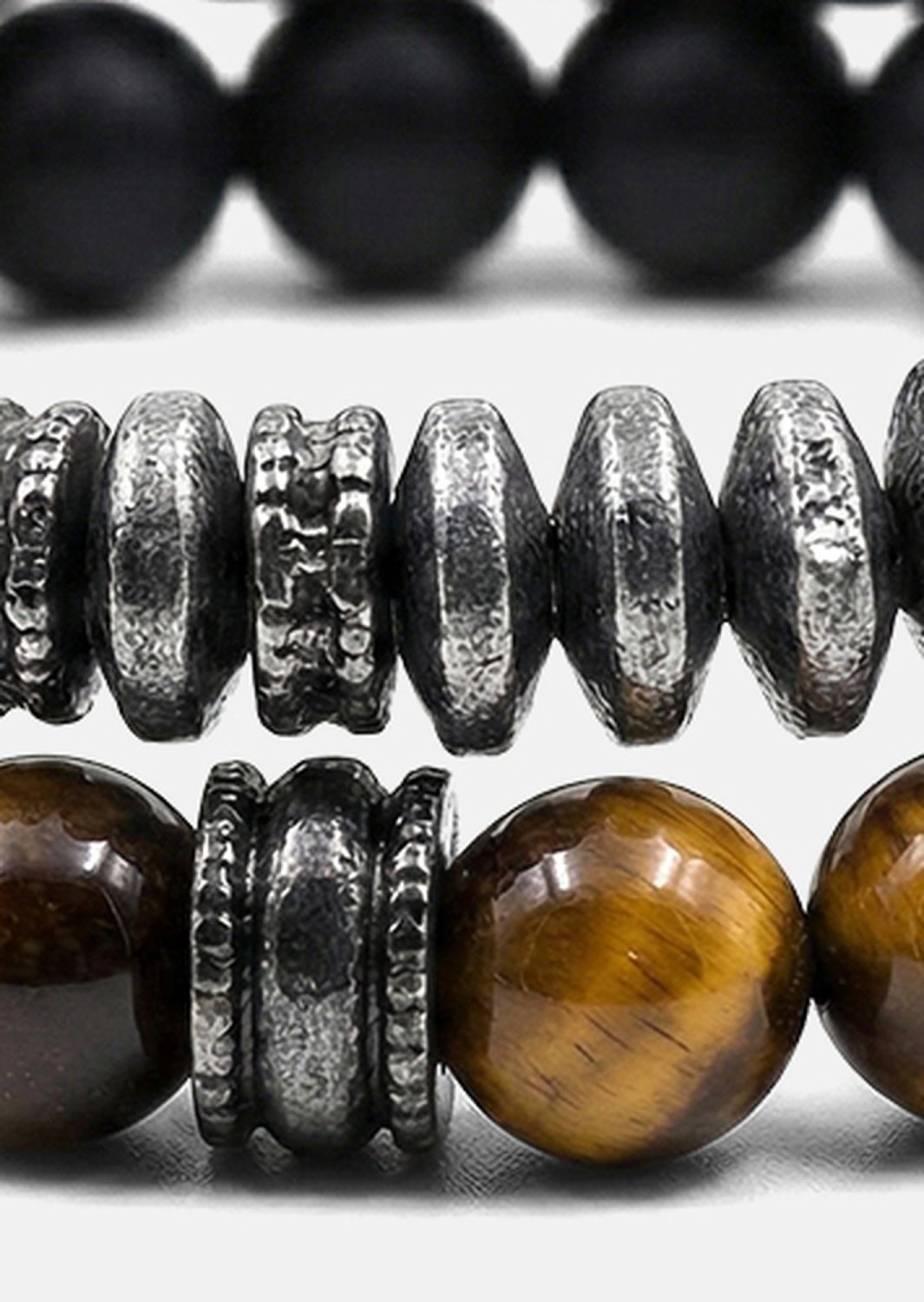 Beaded Bracelet Titan Emblem