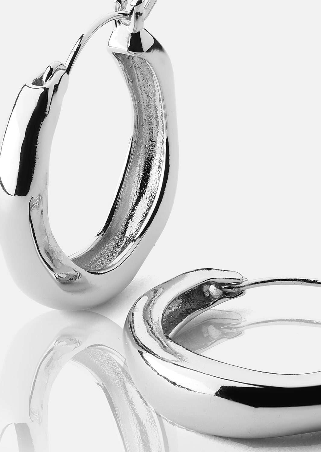 Earring Mila Hoops - Silver Plated